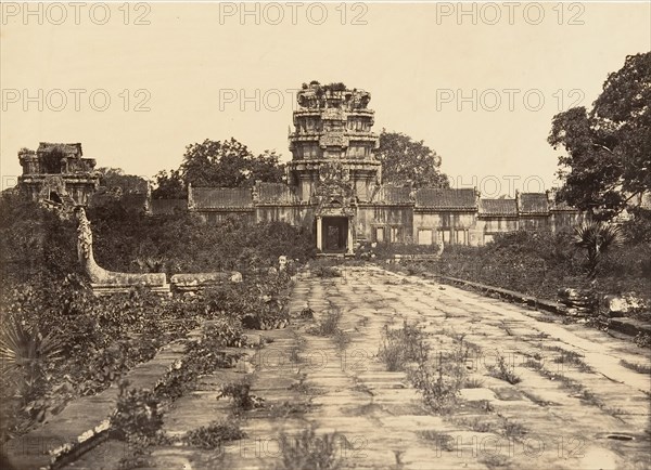 Grande Pagode Porte Ouest de la 1ère enceinte, 1866.