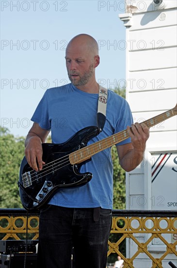Spencer Brown, The Coalminers, Jazz on the Vine, Sevenoaks, Kent, 13 Sep 2020.