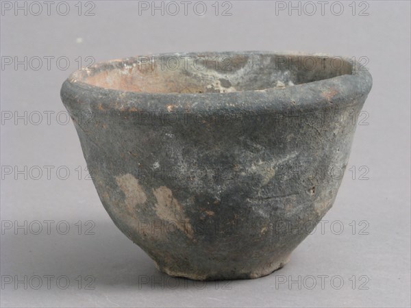 Bowl, Coptic, 4th-7th century.