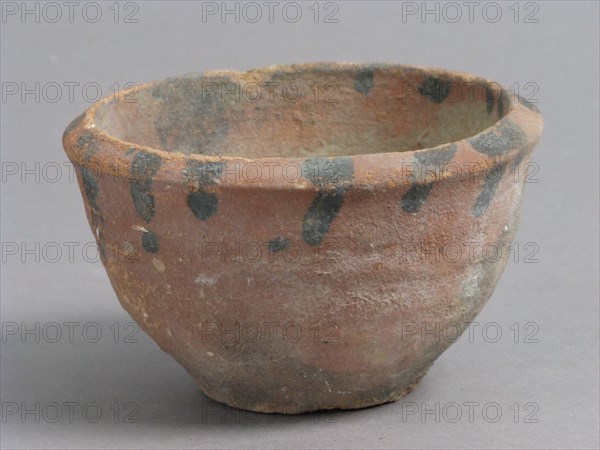 Bowl, Coptic, 4th-7th century.