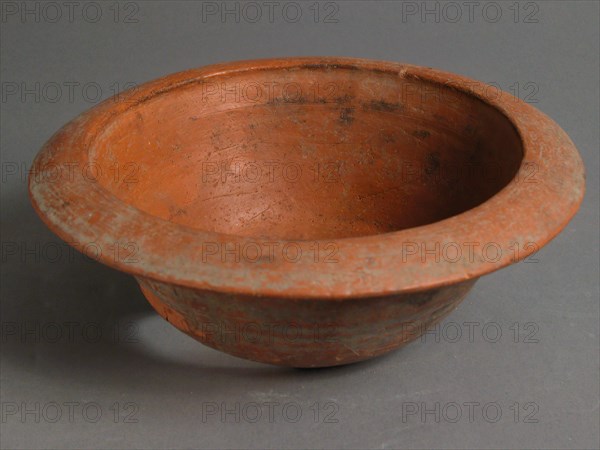 Bowl, Coptic, 4th-7th century.