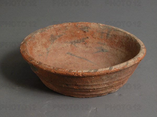 Bowl, Coptic, 4th-7th century.