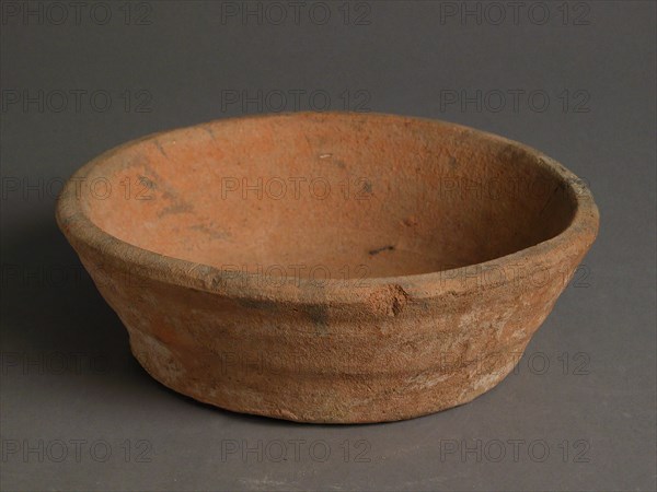Bowl, Coptic, 4th-7th century.