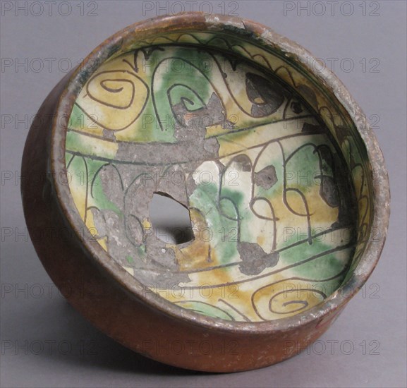 Bowl, Byzantine, 12th-13th century.
