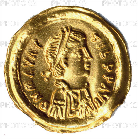 Tremissis of Emperor Maurice Tiberius (r. 582-602), Byzantine, ca. 582-602.