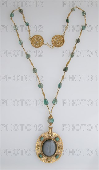 Necklace, Byzantine (?), 6th-8th century.
