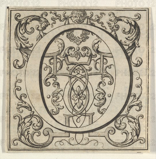 Roman Alphabet letter O with Louis XIV decoration