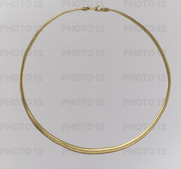 Gold Neck Ring