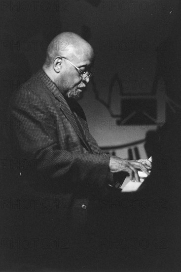 Junior Mance