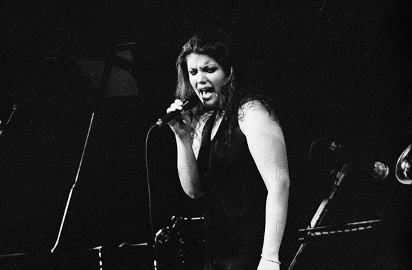 Jane Monheit, Brecon Jazz Festival, Brecon, Powys, Wales, Aug 2001.