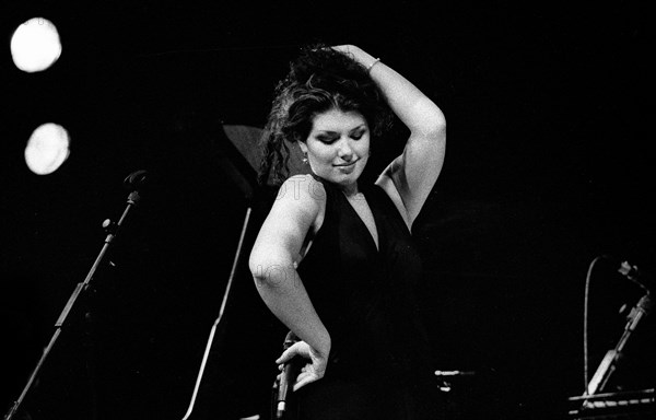 Jane Monheit, Brecon Jazz Festival, Brecon, Powys, Wales, Aug 2001.