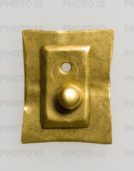 Gold Belt Mount with Rivet, Avar, 700s.