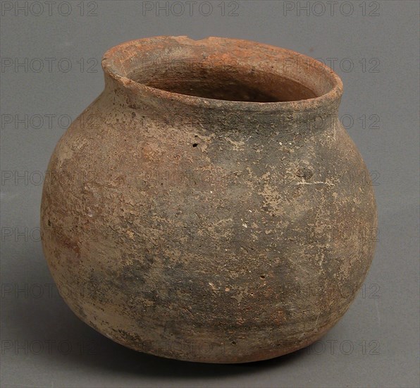 Pot, Coptic, 4th-7th century.