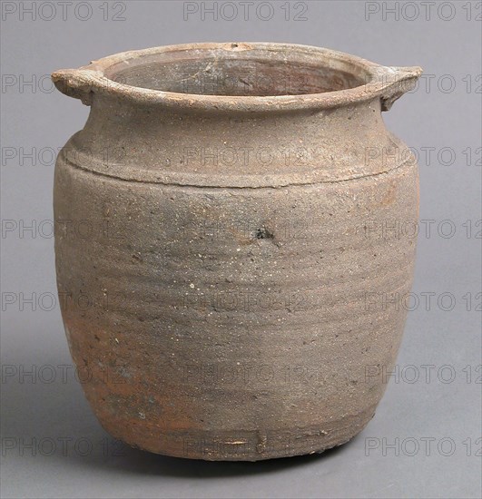 Pot, Coptic, 4th-7th century.