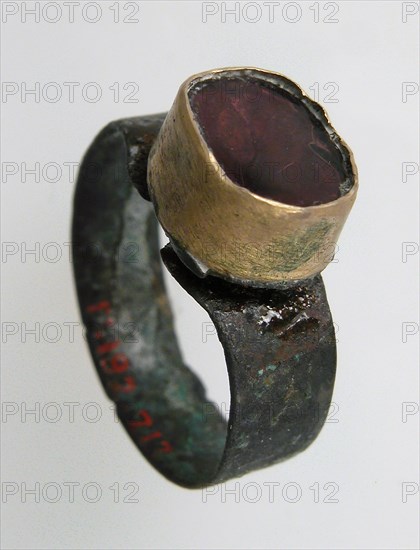 Finger Ring, Frankish, 7th century.