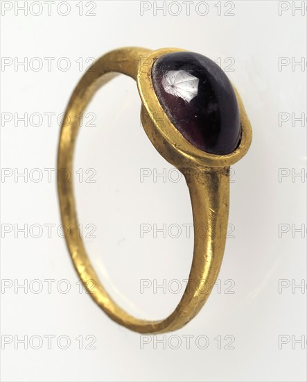 Finger Ring, Frankish, 7th century.