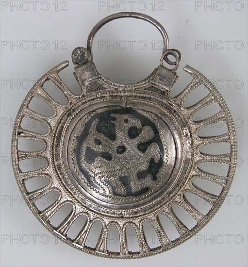 Temple Pendant with Filigree Border, Kievan Rus', 11th-12th century.