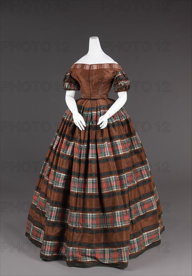 Evening dress, American, 1850-55.