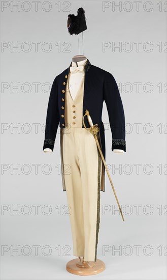 Court presentation ensemble, French, 1869.