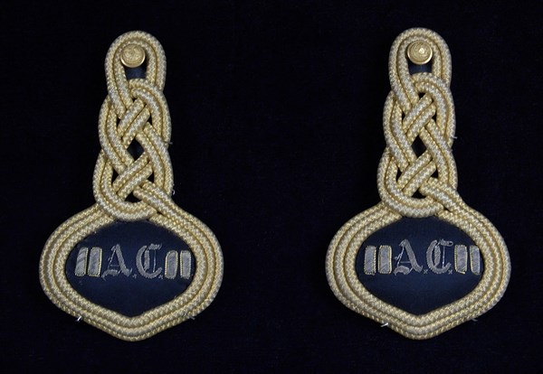 Military epaulets