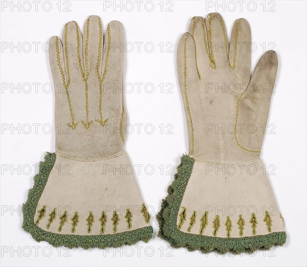 Gloves