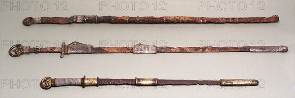 Sword with Scabbard Mounts