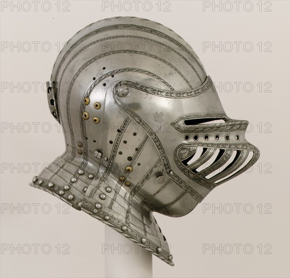 Close Helmet for a Boy