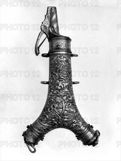 Powder Flask with Spanner