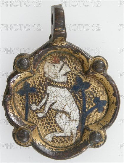 Harness Pendant