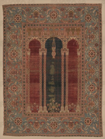 Carpet with Triple-Arch Design
