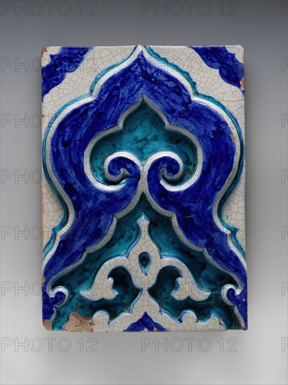 Tile, Present-day Pakistan, 18th century.