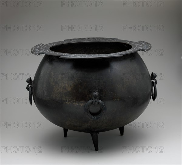 Cauldron, mid-15th century.