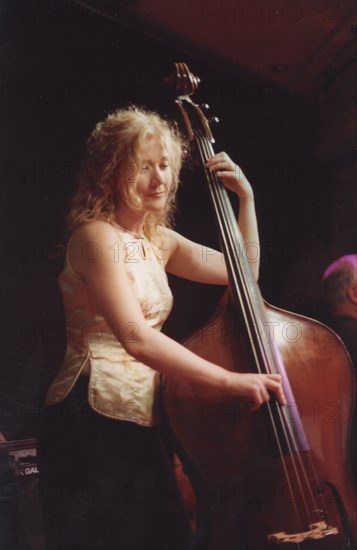 Nicki Parrott, Jazz Paty, Norwich, 2007.