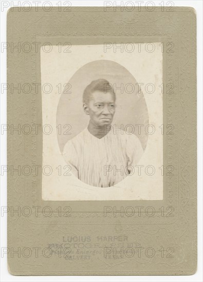 Photograph of a woman, ca. 1910. Creator: Lucius Harper.