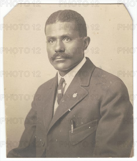 Photographic print of a man, early 20th century. Creator: Unknown.