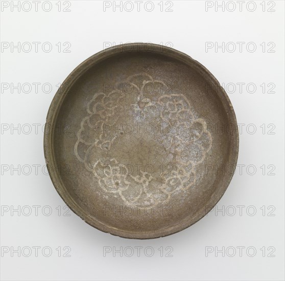 Dish, Safavid period, 17th century. Creator: Unknown.