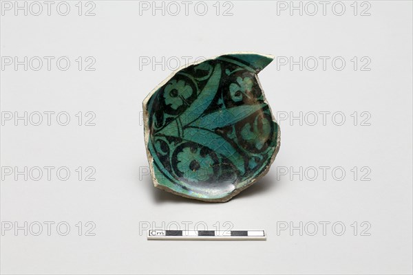 Fragment of a bowl, Saljuq period, early 13th century. Creator: Unknown.