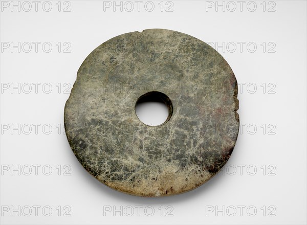 Disk (bi ?), Late Neolithic period, ca. 3300-2250 BCE. Creator: Unknown.