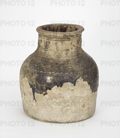 Jar, large, wide-mouthed, cylindrical, 11th-12th century. Creator: Unknown.