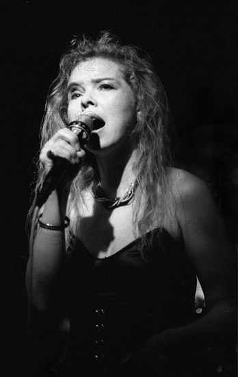 Caprice Fox, New York Voices, Ronnie Scott’s Jazz Club, Soho, London, 9.89. Creator: Brian O'Connor.