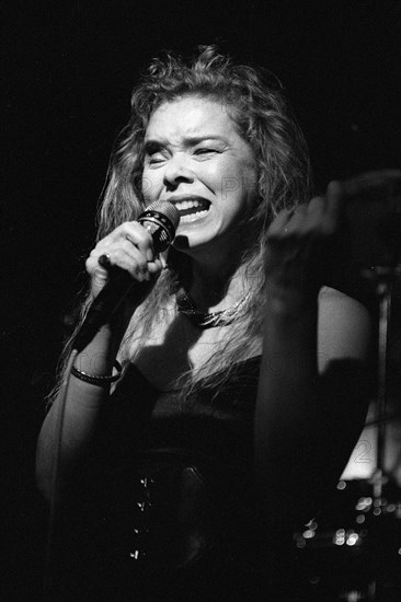 Caprice Fox, New York Voices, Ronnie Scott’s Jazz Club, Soho, London, 9.89. Creator: Brian O'Connor.