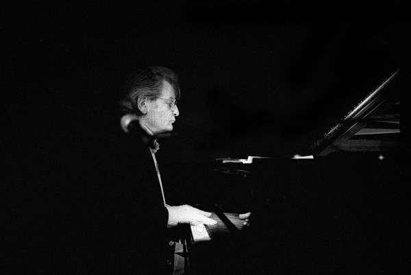 Stan Tracey, Pizza on the Park, London, 2/2000. Creator: Brian O'Connor.