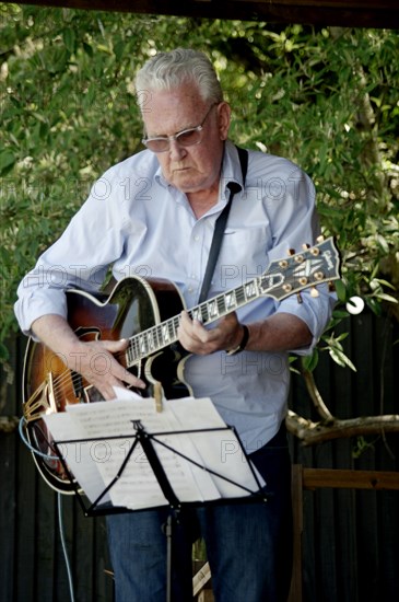 Jim Mullen, Roger Beaujolais Quartet, Three Horseshoes, Knockholt, Kent, 1st June 2021. Creator: Brian O'Connor.