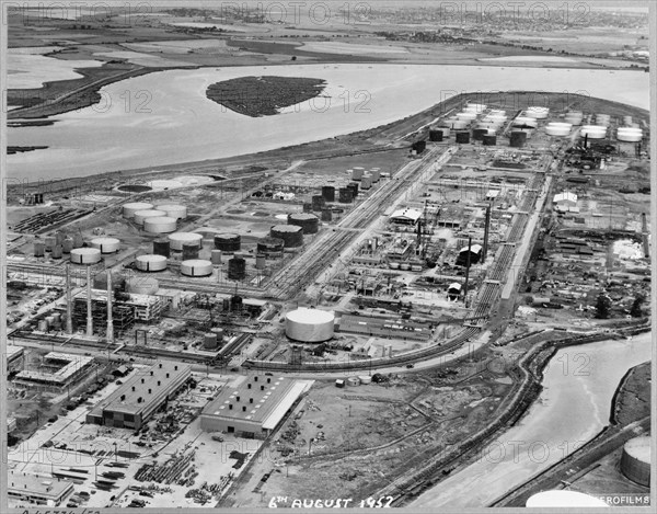 Coryton Oil Refinery, Thurrock, Essex, 06/08/1952. Creator: John Laing plc.