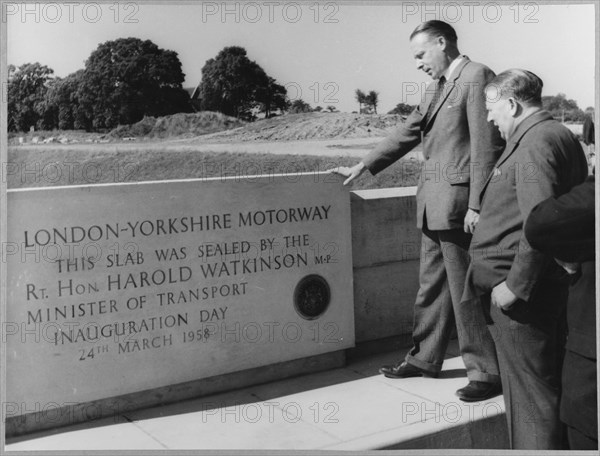 M1, Junction 10, Slip End, Central Bedfordshire, 07/09/1959. Creator: John Laing plc.