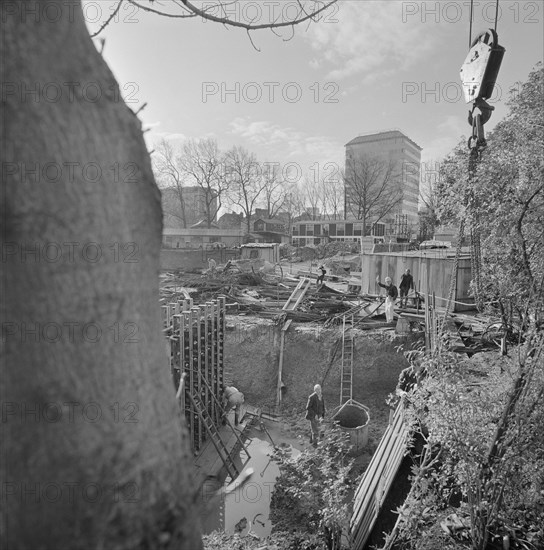 London Central Mosque and The Islamic Cultural Centre, Park Road, Regent's Park, GLA, 15/11/1974. Creator: John Laing plc.