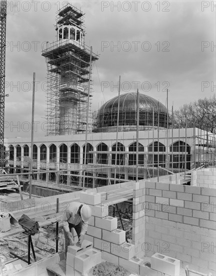 London Central Mosque and The Islamic Cultural Centre, Park Road, Regent's Park, GLA, 30/04/1976. Creator: John Laing plc.