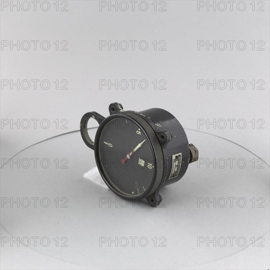 Indicator, Oil Pressure, Japanese. Creator: Shinagawa Manufacturing Plant.