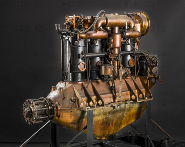 Hall-Scott A-7-A In-line 4 Engine, 1917. Creator: Hall-Scott.