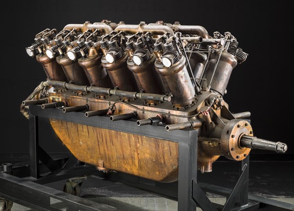 Curtiss V-4, V-12 Engine, Circa 1915. Creator: Curtiss Aeroplane and Motor Company.